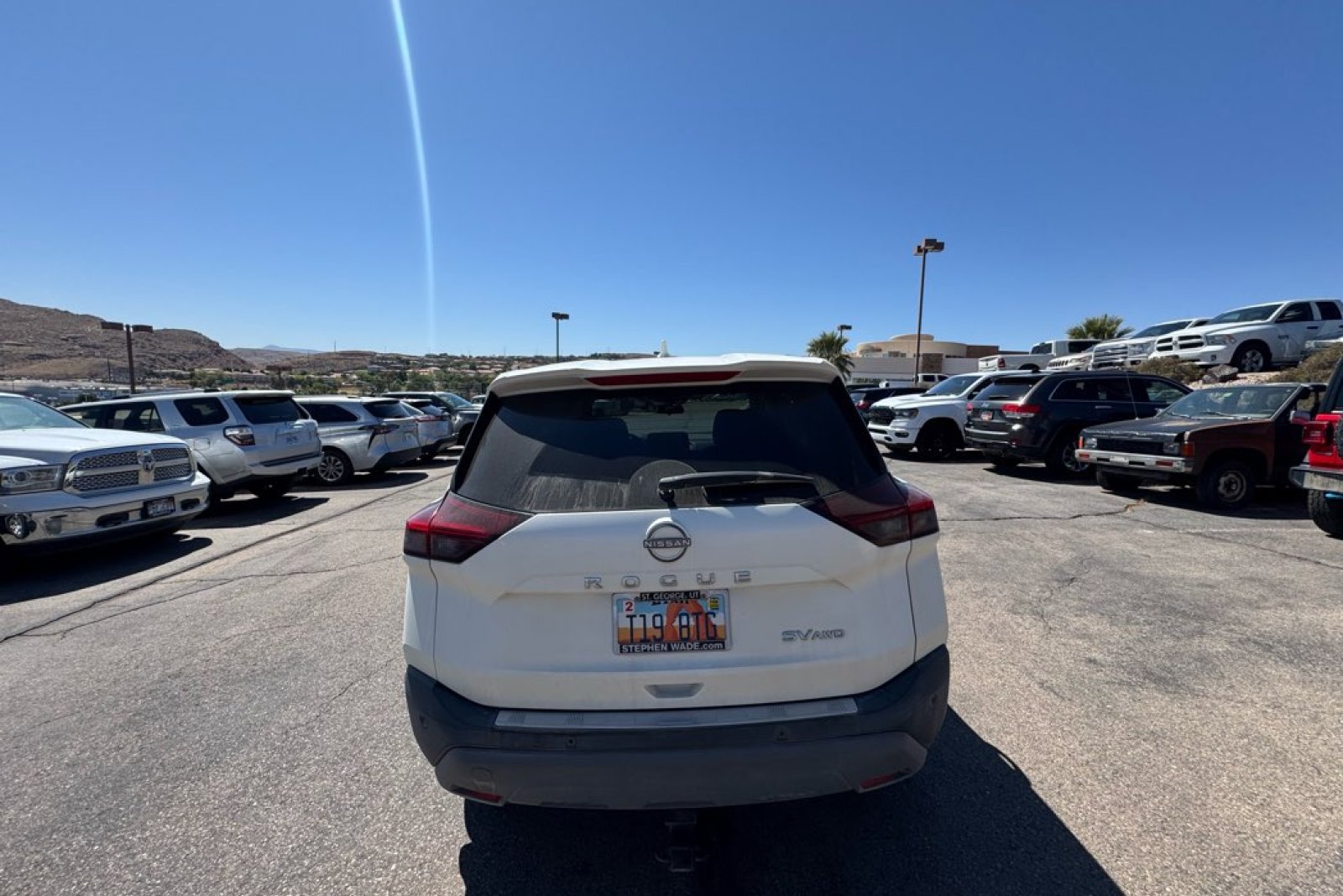 2023 Nissan Rogue SV photo 3
