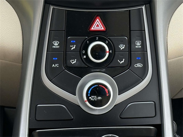 2016 Hyundai Elantra SE photo 18