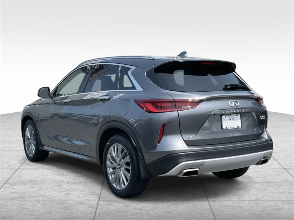 2023 Infiniti QX50 Luxe photo 4