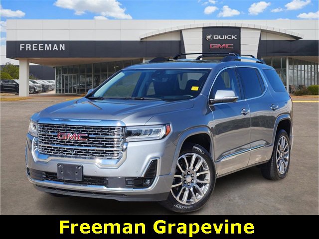 2023 GMC Acadia Denali's photo