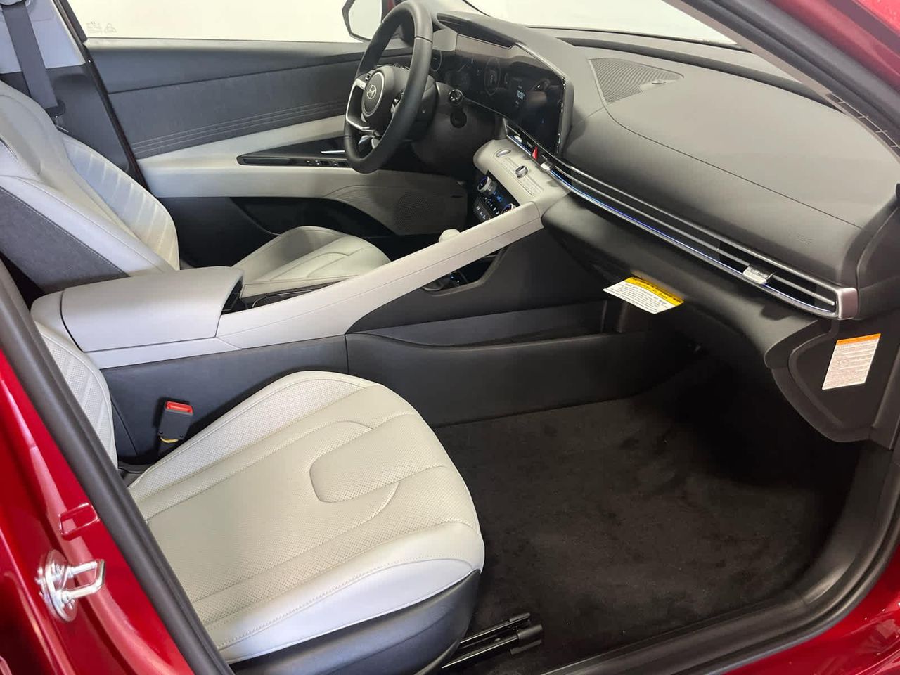 2025 Hyundai Elantra Hybrid Limited photo 27