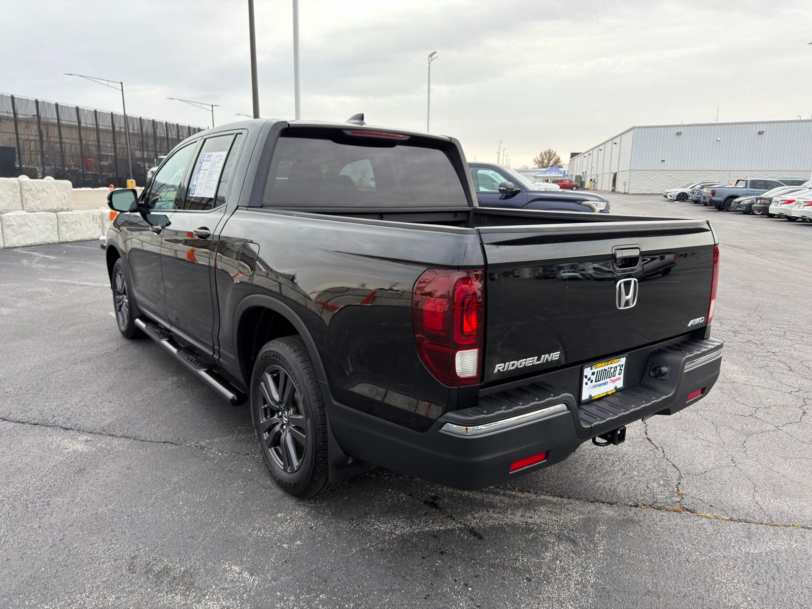 2020 Honda Ridgeline Sport photo 4