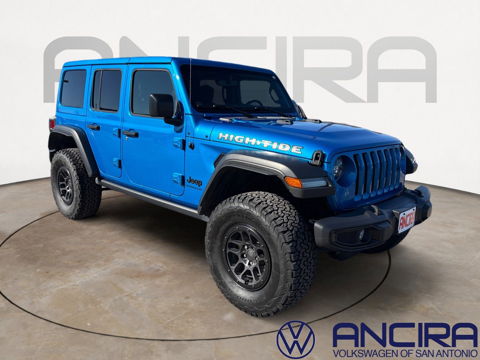 2023 Jeep Wrangler 4-Door High Tide's photo