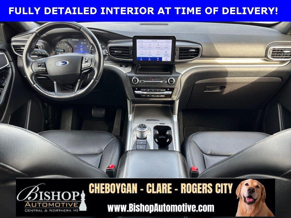 2020 Ford Explorer XLT photo 3