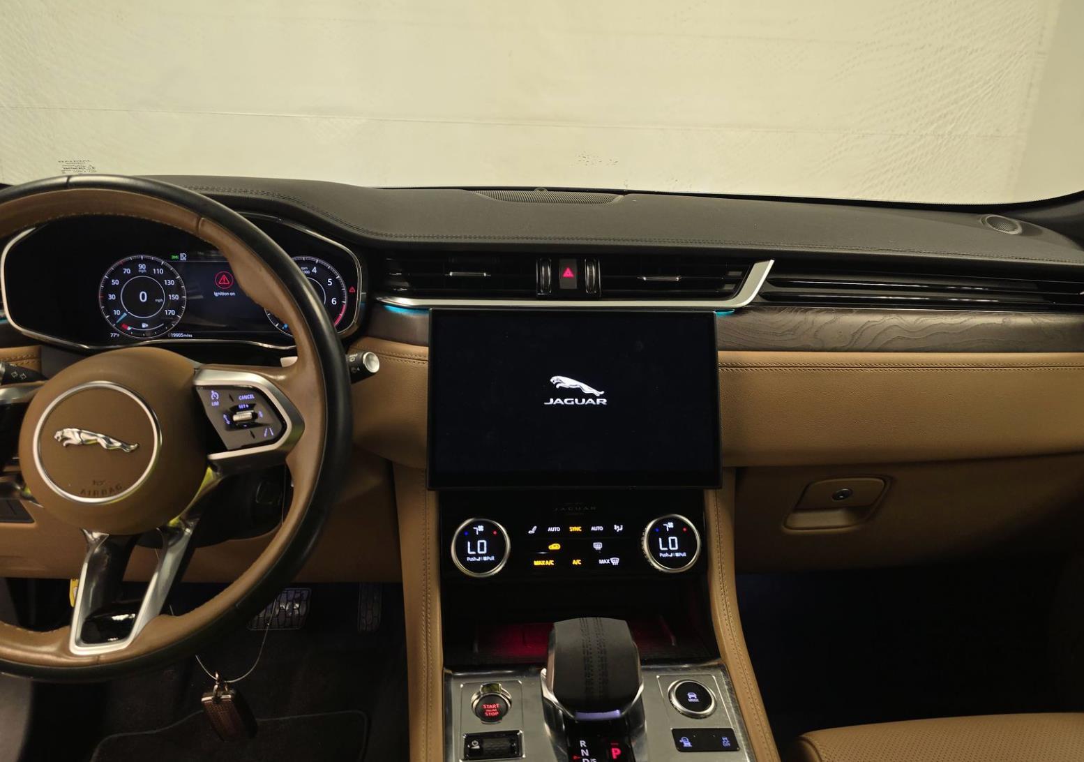 2023 Jaguar F-PACE P250 S photo 4