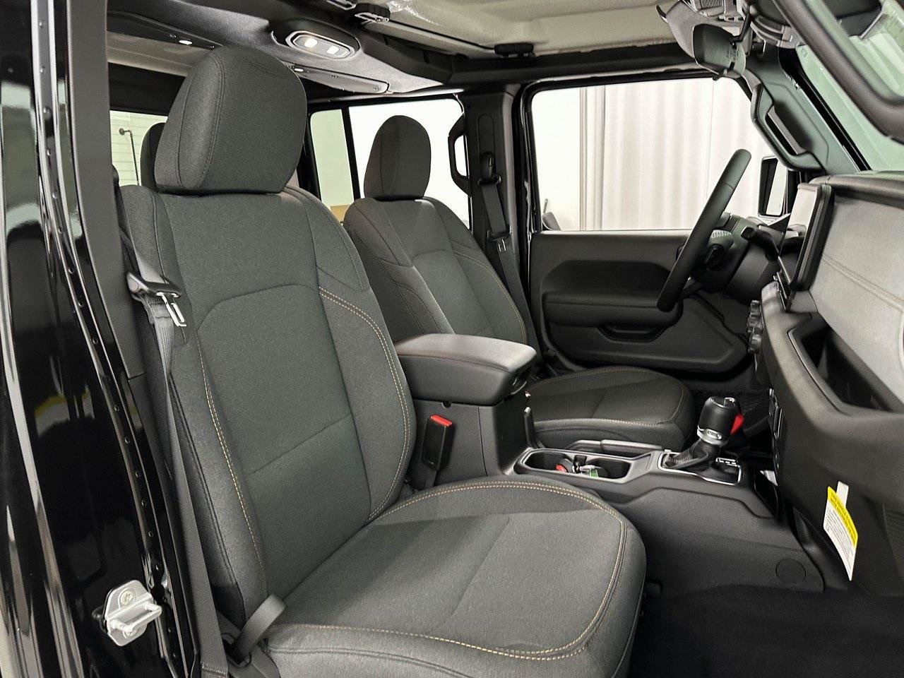 2025 Jeep Gladiator Sport S photo 20
