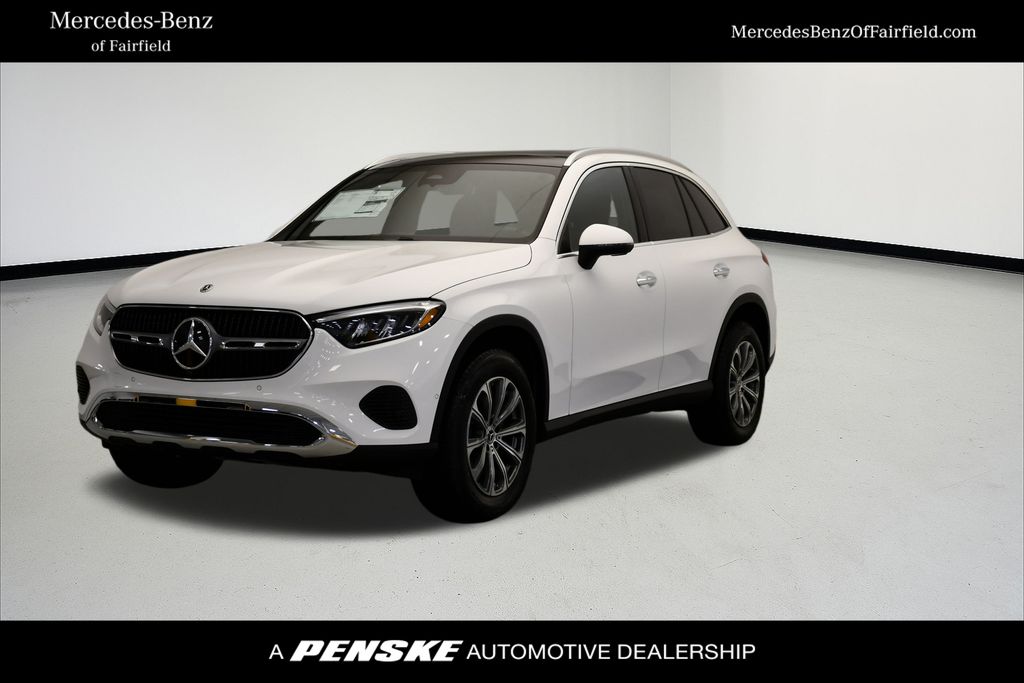 2026 Mercedes-Benz GLC Base's photo