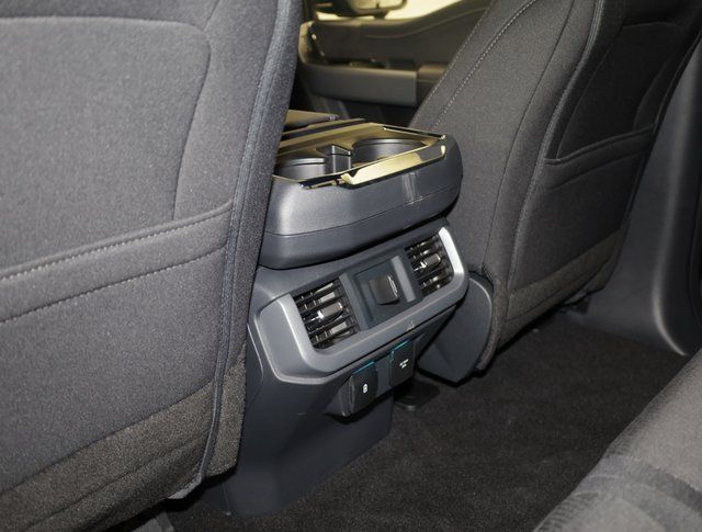 2025 Ford F-150 XLT photo 4