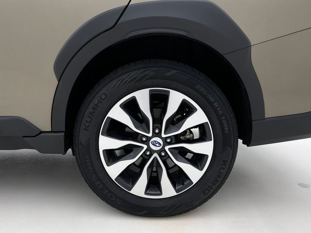 2024 Subaru Outback Touring photo 30