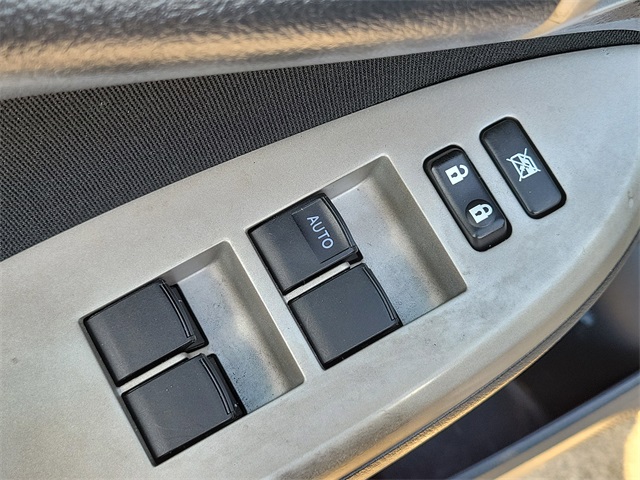 2013 Toyota Corolla S photo 16