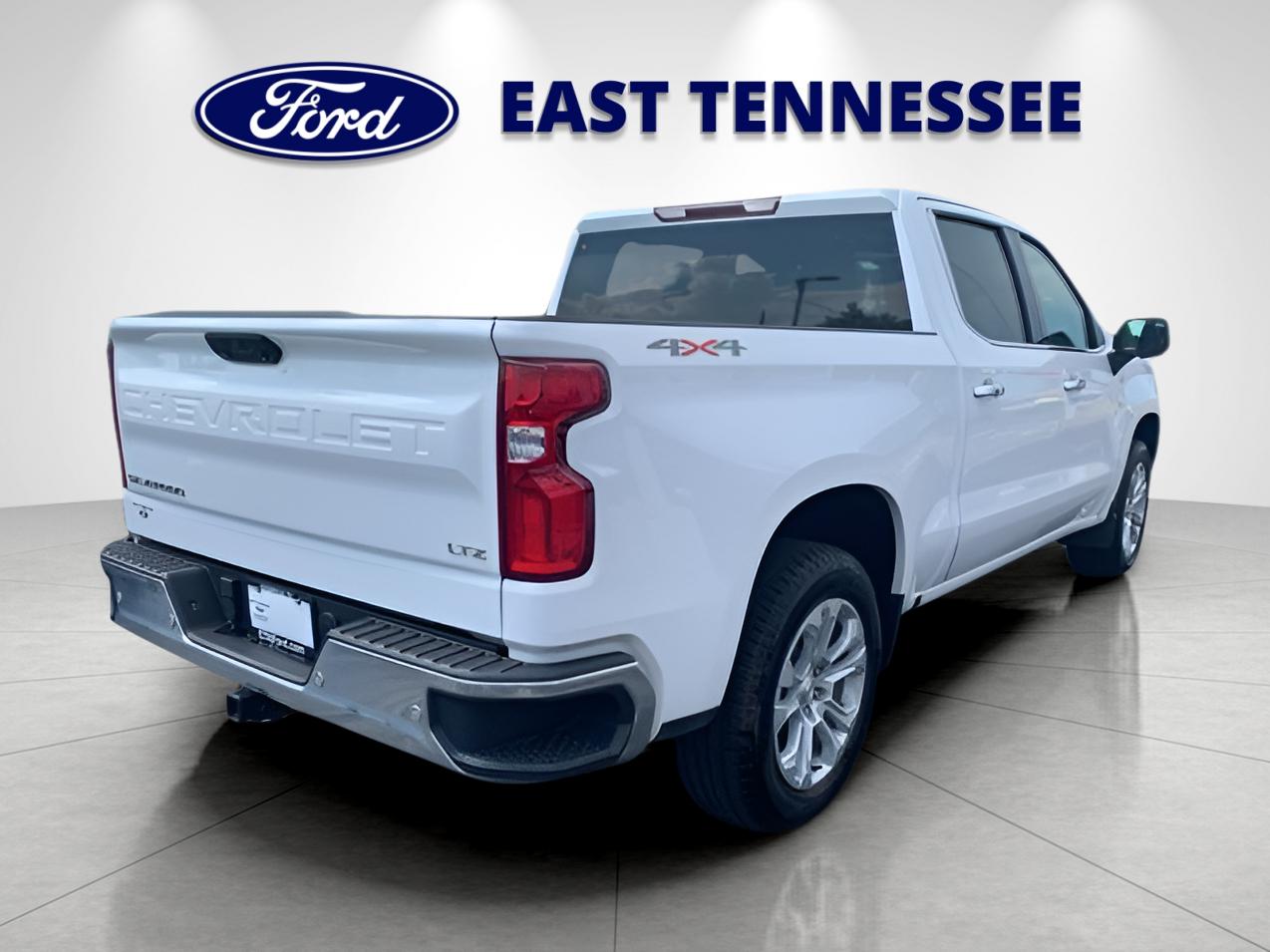 2023 Chevrolet Silverado 1500 LTZ photo 3