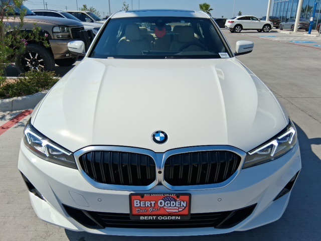 2025 Bmw 330i photo 2