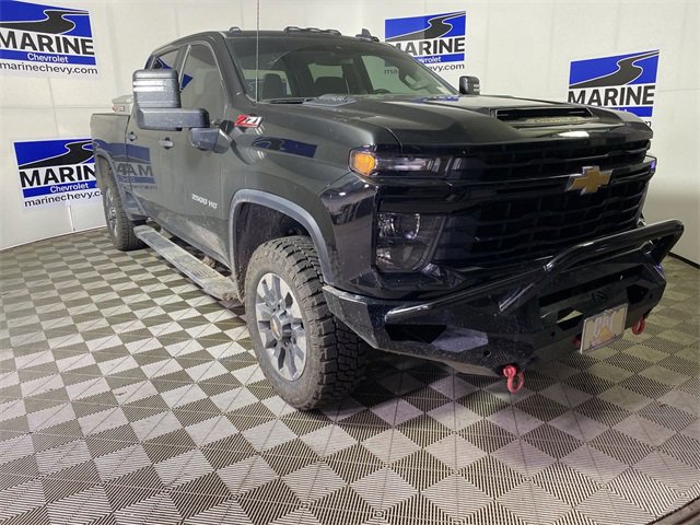 2024 Chevrolet Silverado HD Custom's photo