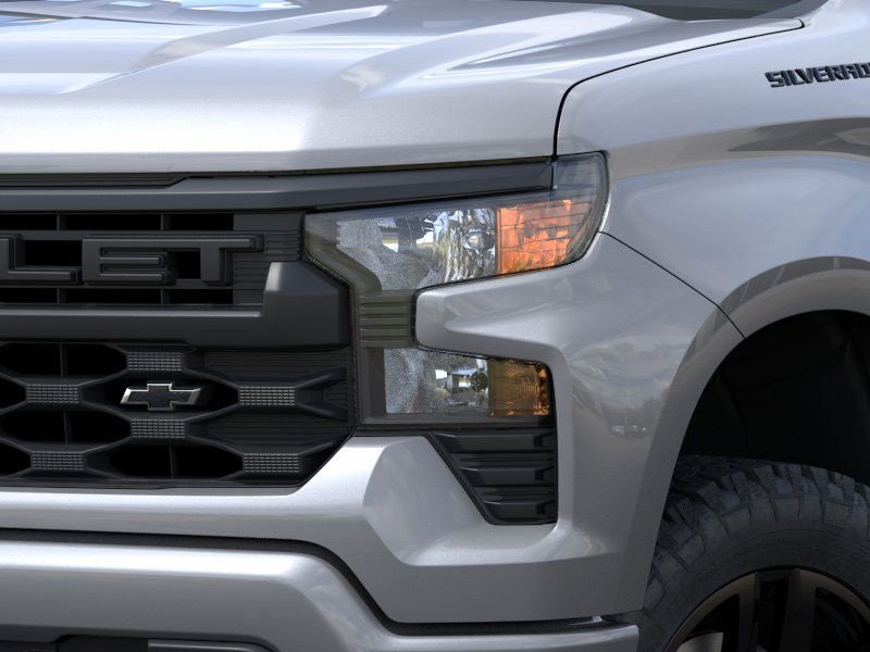 2025 Chevrolet Silverado Custom photo 10
