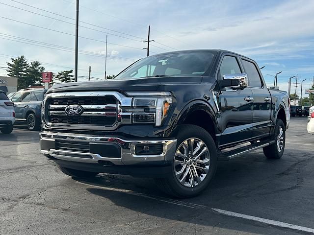 2025 Ford F-150 Lariat photo 18