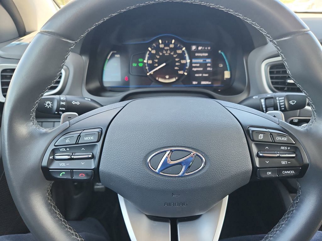 2019 Hyundai Ioniq Plug-In Hybrid photo 12