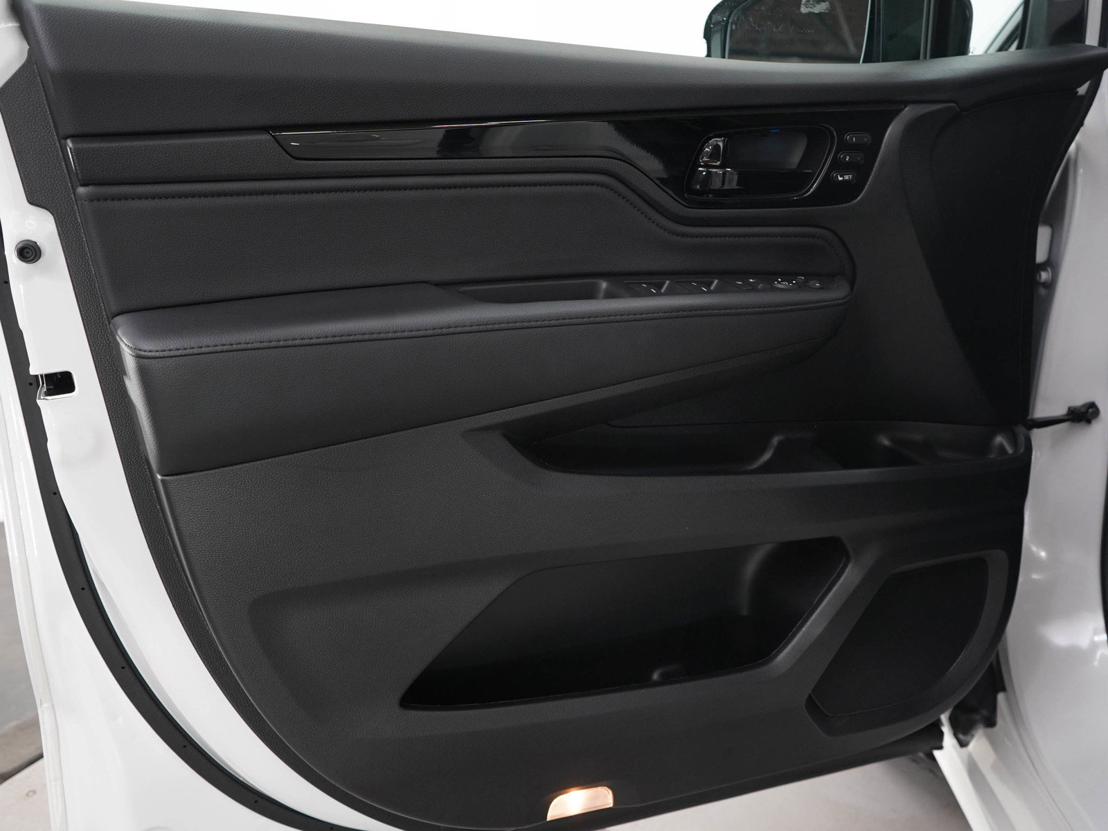 2025 Honda Odyssey Elite photo 23
