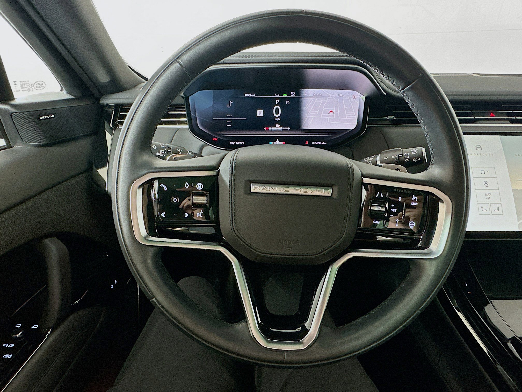 2024 Land Rover Range Rover Sport SE photo 7