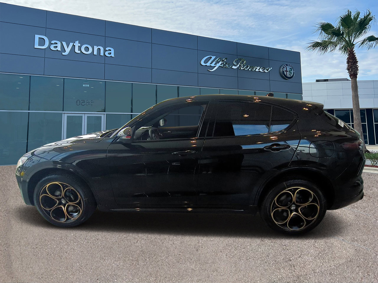 2025 Alfa Romeo Stelvio Sprint photo 3