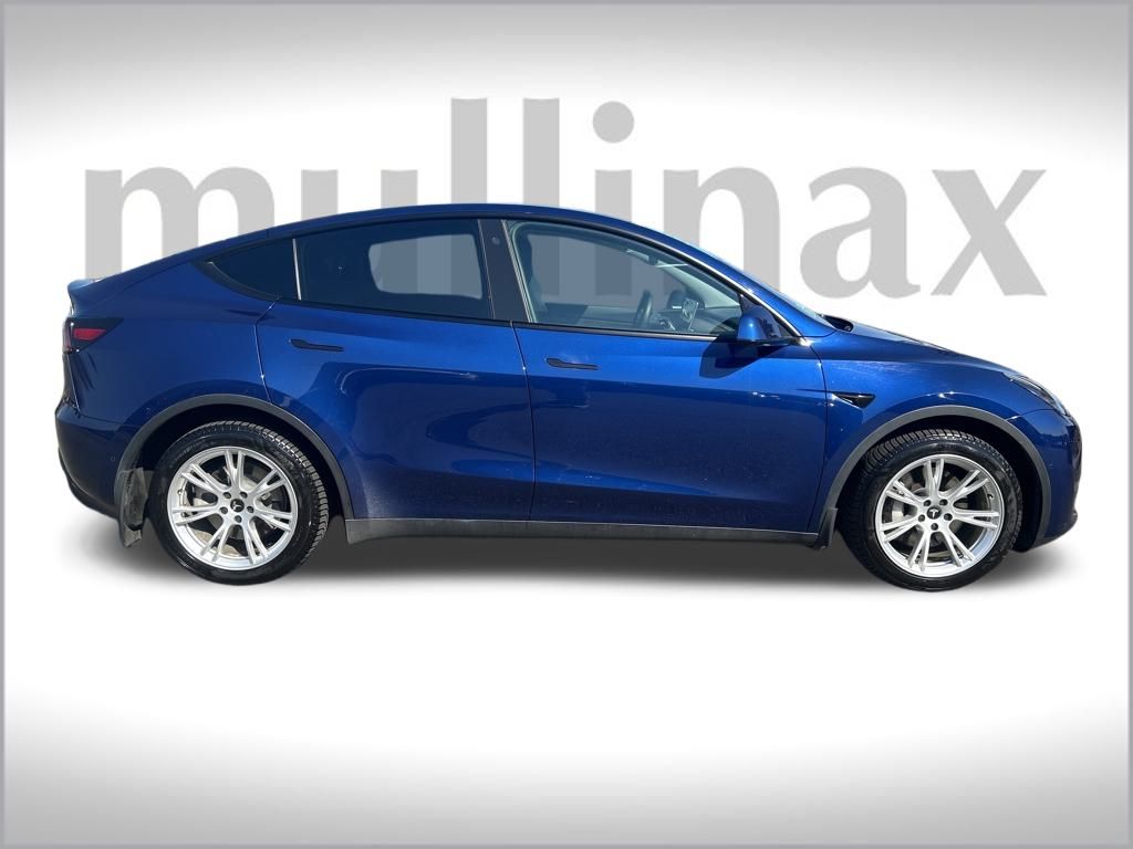 Used 2022 Tesla Model Y Long Range with VIN 7SAYGDEE4NF324963 for sale in Olympia, WA