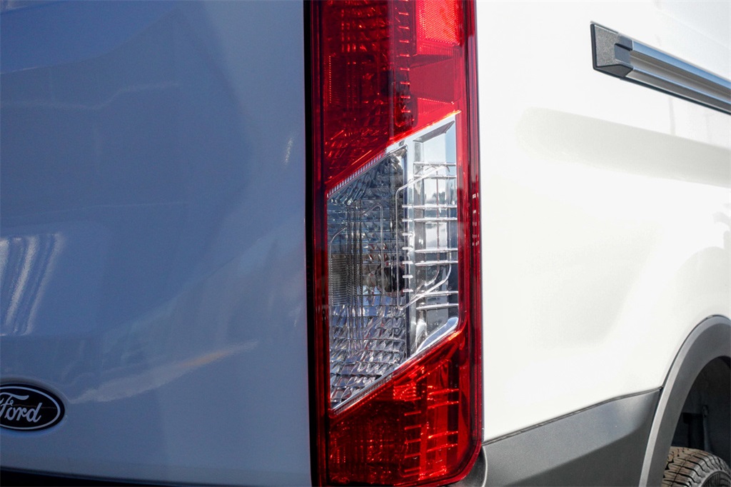 2026 Ford Transit Cargo photo 4