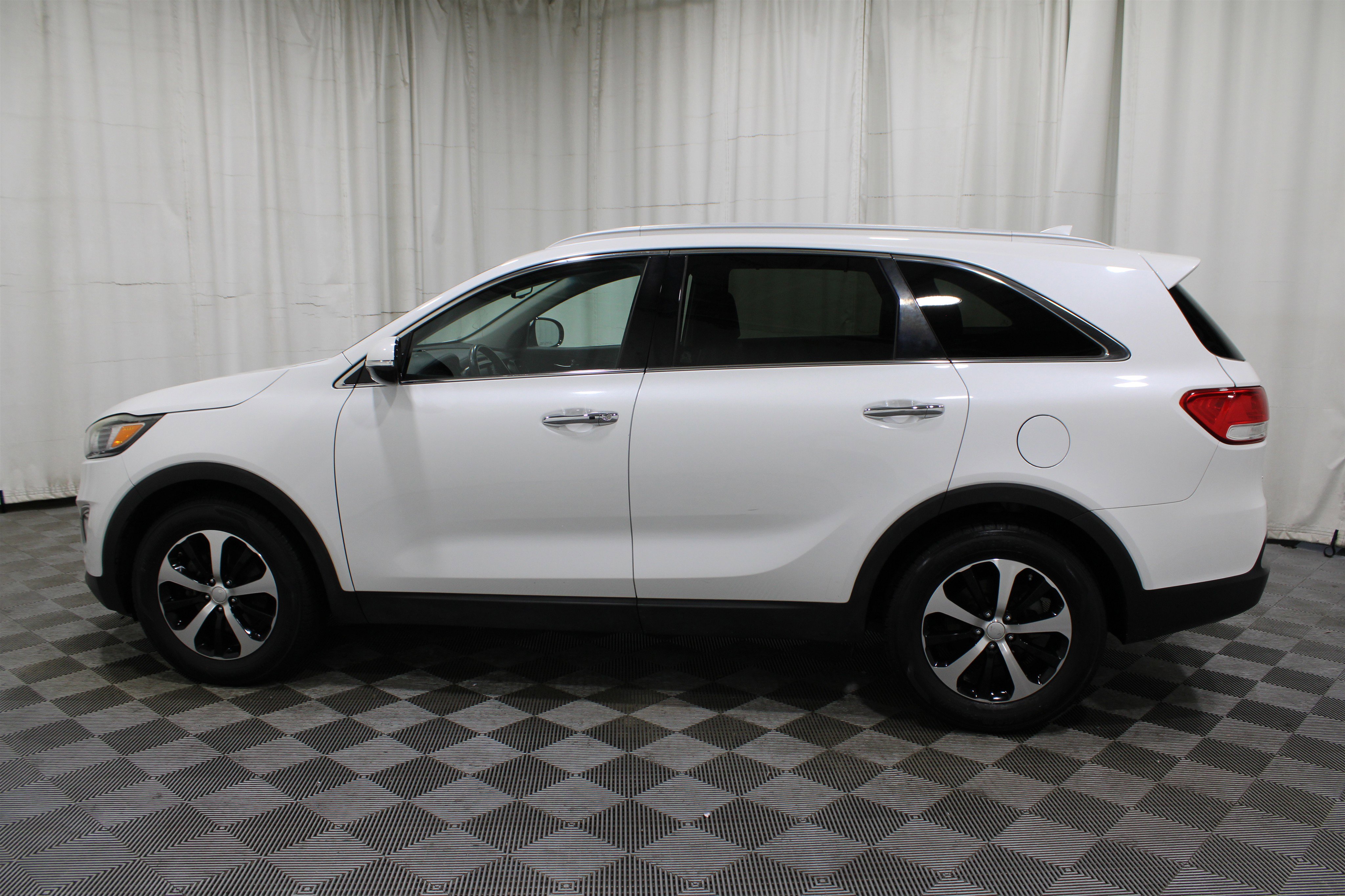 2017 Kia Sorento EX photo 11