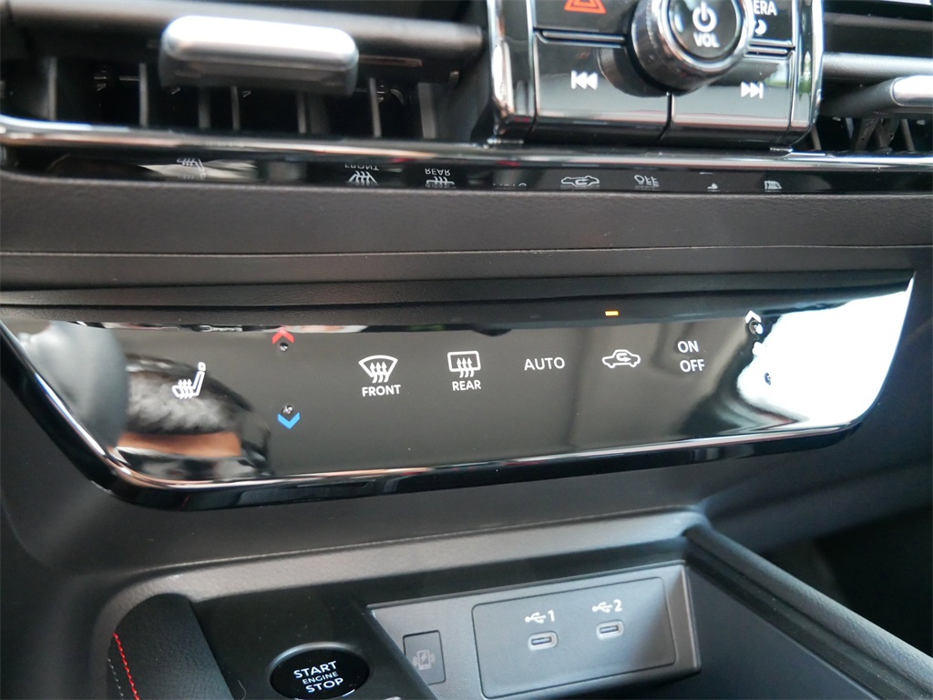 2025 Nissan Kicks SR photo 20