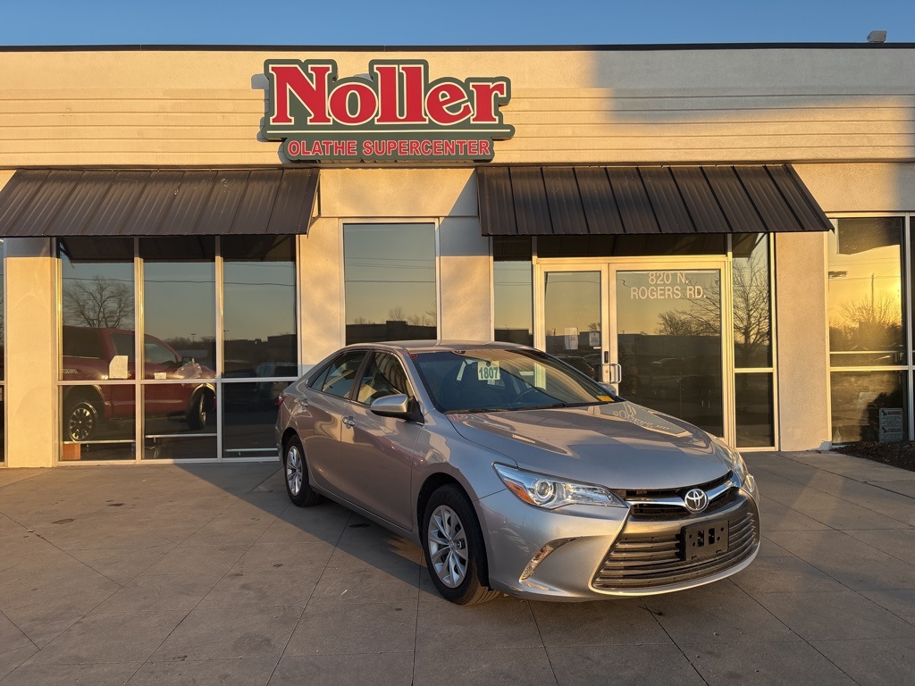 2015 Toyota Camry LE