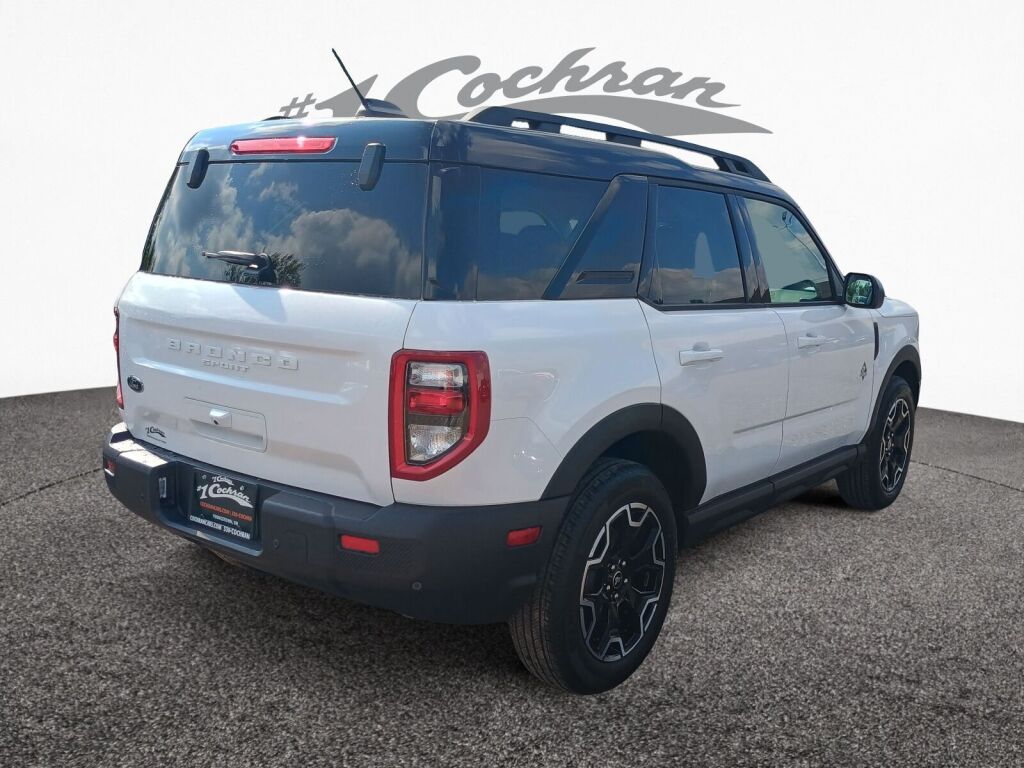 2025 Ford Bronco Sport Outer Banks photo 4