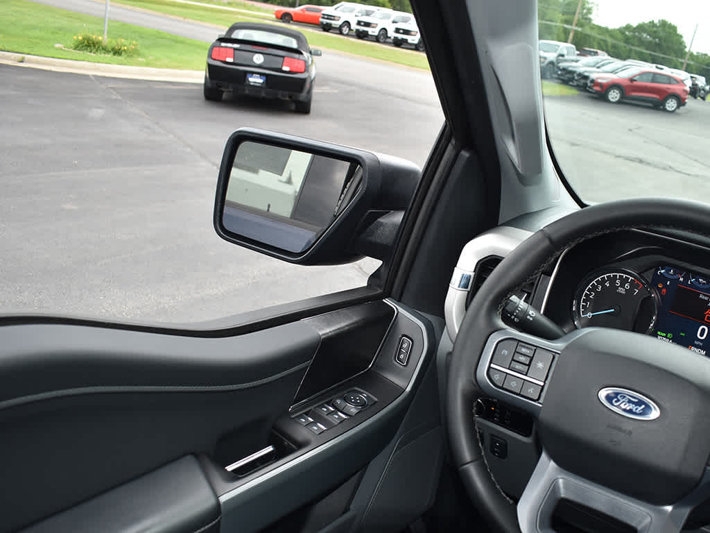 2023 Ford F-150 XLT photo 18