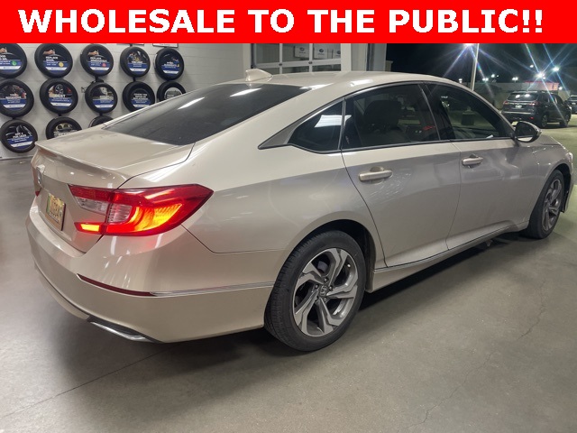 2018 Honda Accord EX photo 3