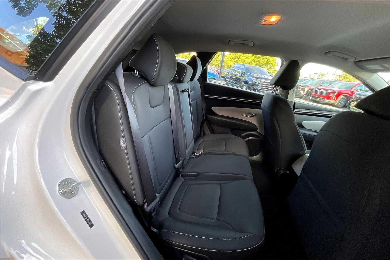 2024 Hyundai Tucson SE photo 24