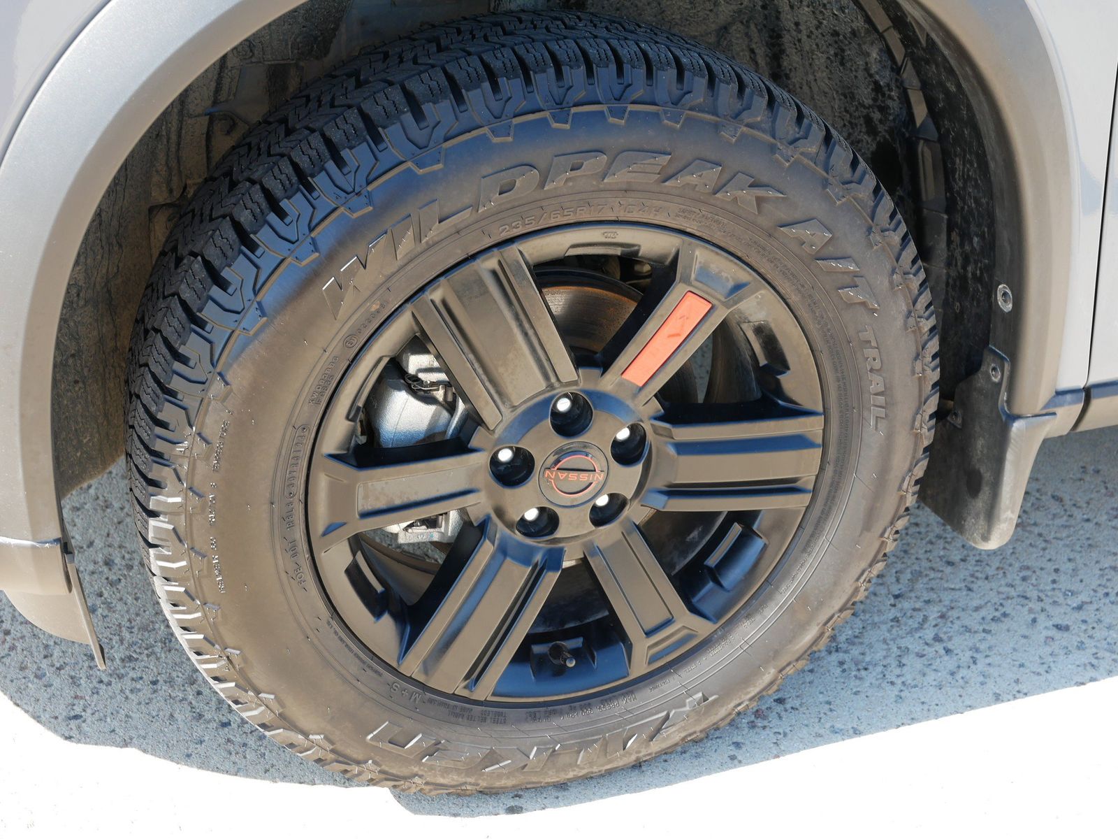 2025 Nissan Rogue SV photo 10