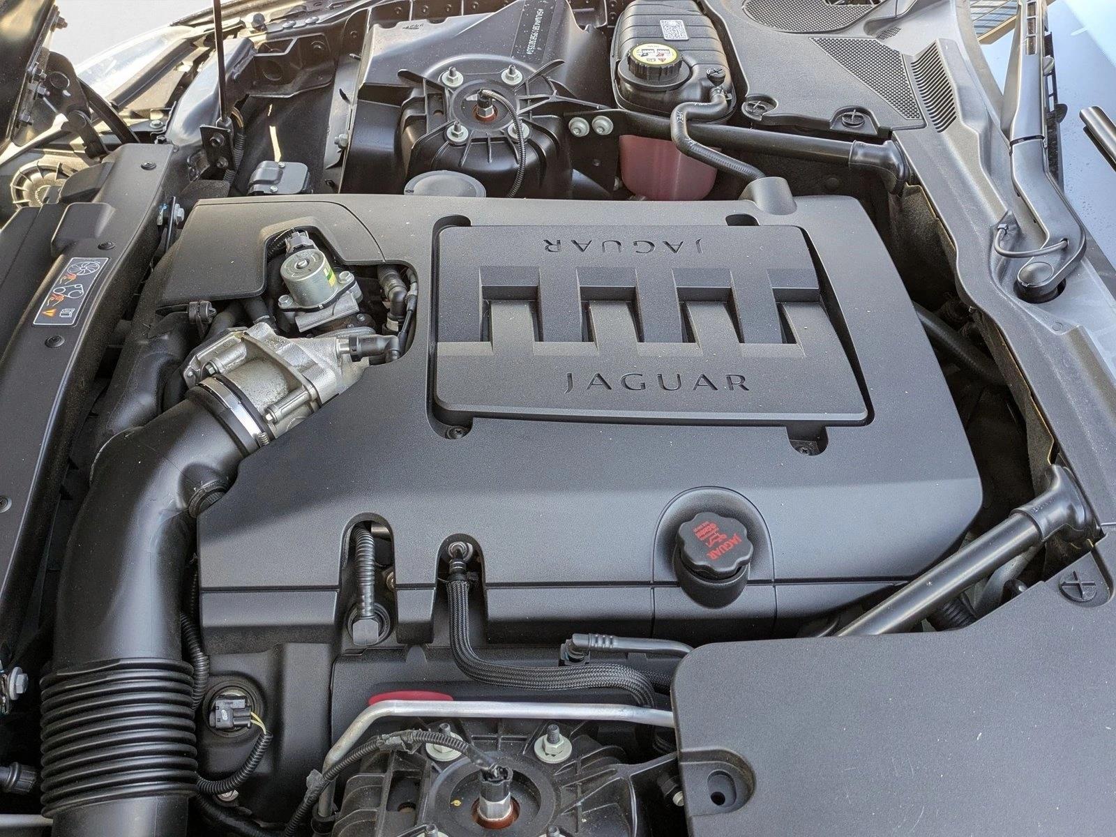 2009 Jaguar XK Base photo 20