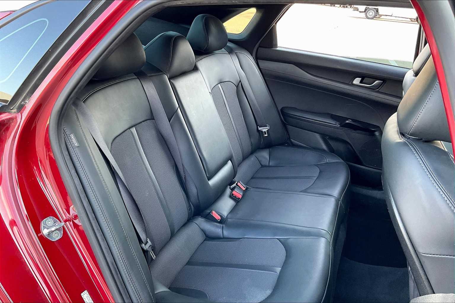 2023 Kia K5 GT-Line photo 16