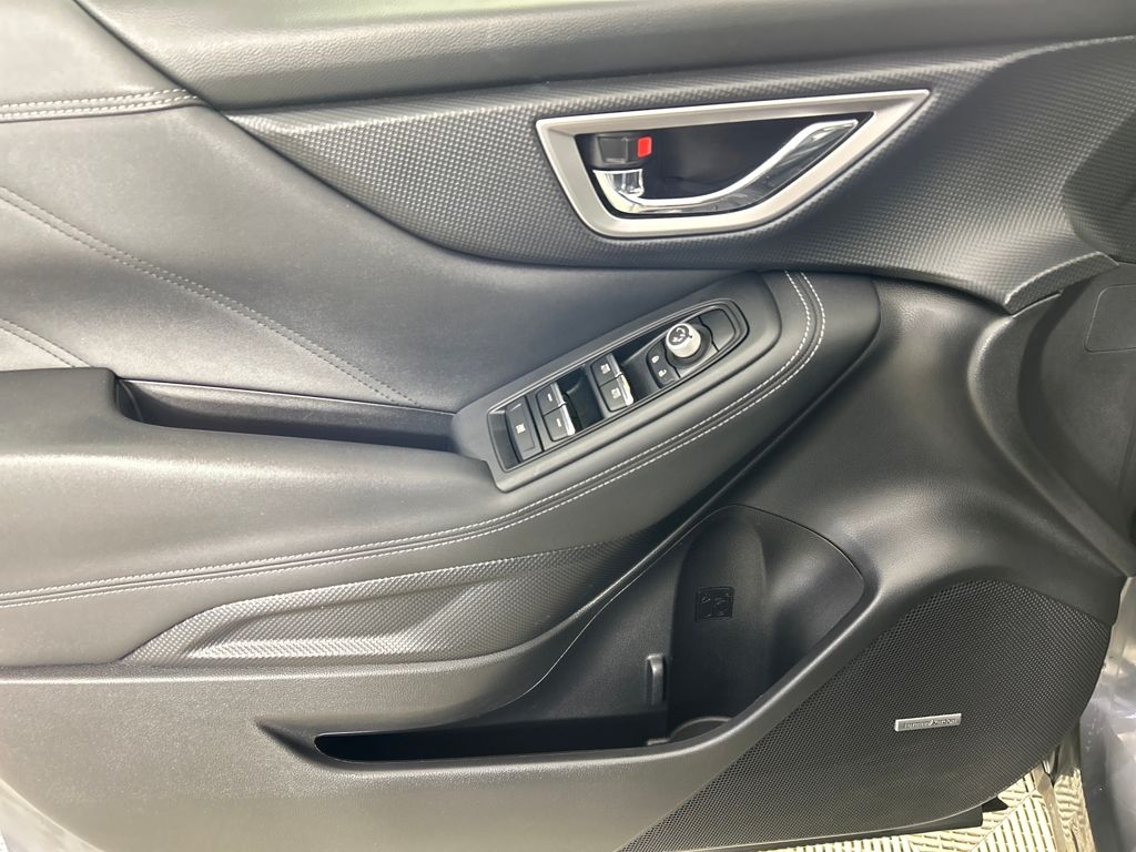 2021 Subaru Forester Limited photo 17
