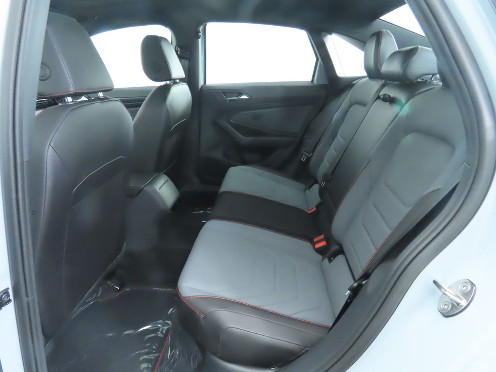 2026 Volkswagen Jetta GLI 2.0T Autobahn photo 16