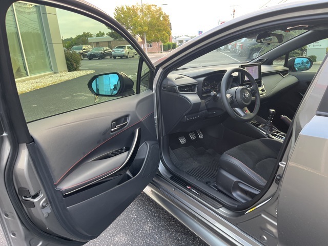 2025 Toyota Corolla GR Premium photo 3