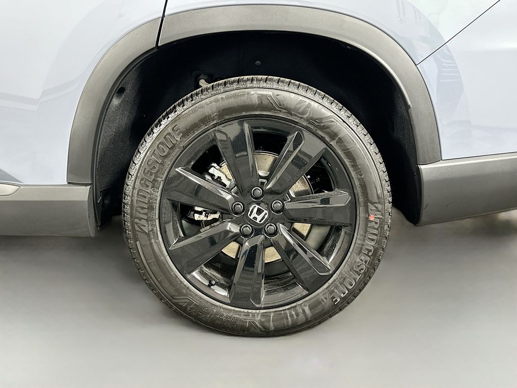 2025 Honda Pilot Black Edition photo 19