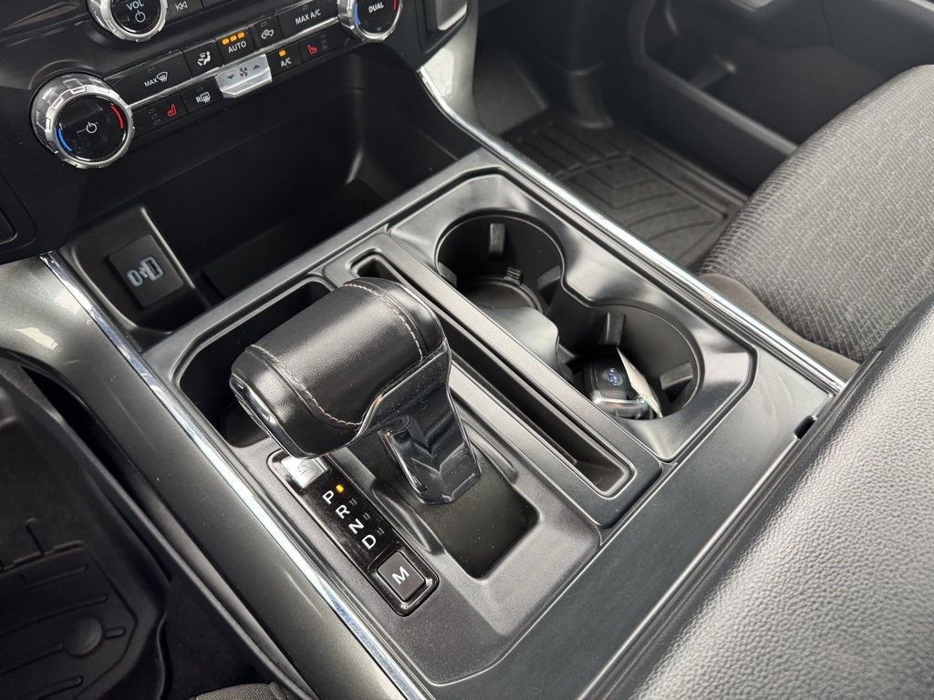 2023 Ford F-150 XLT photo 23
