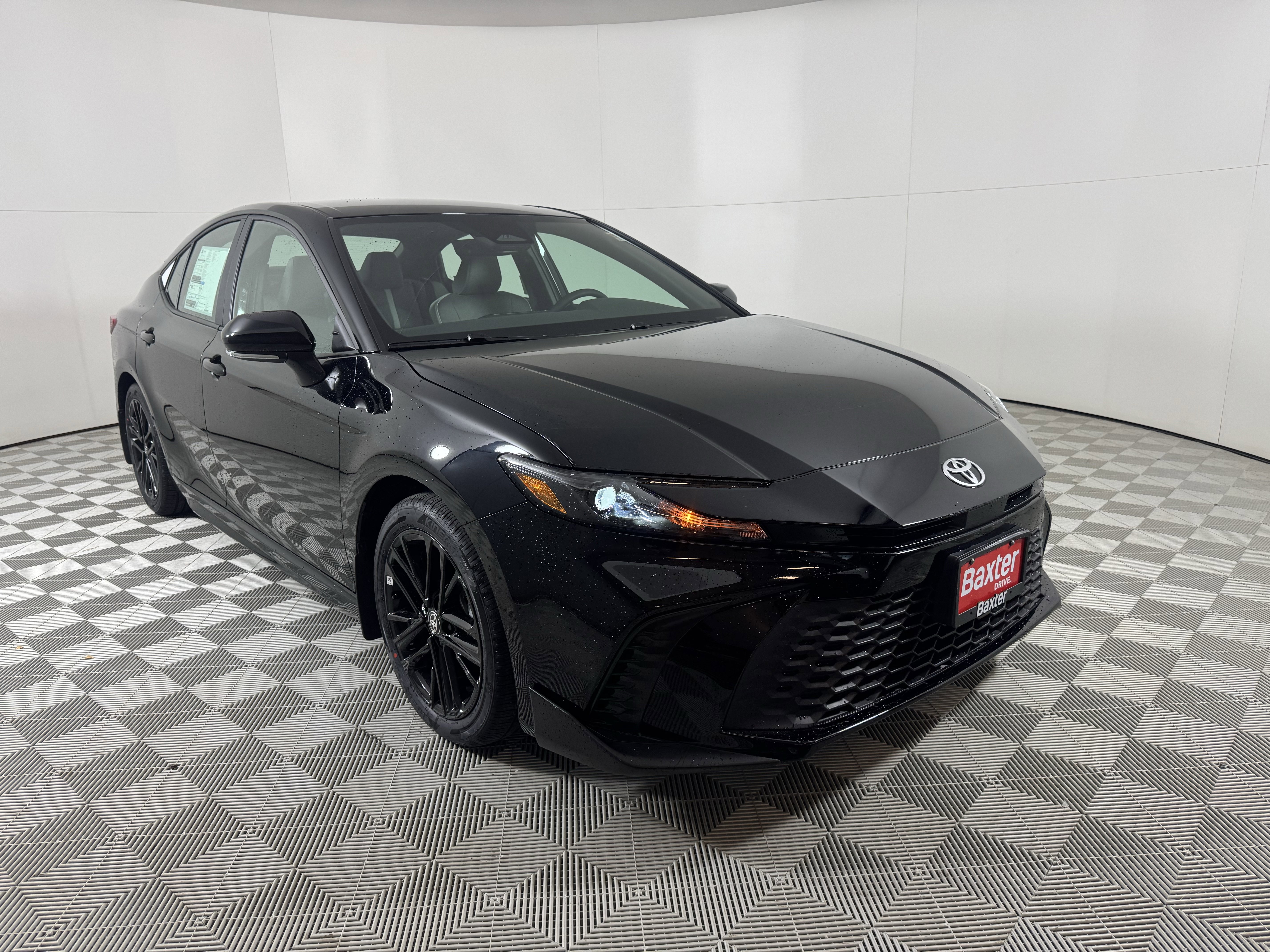 2026 Toyota Camry SE's photo