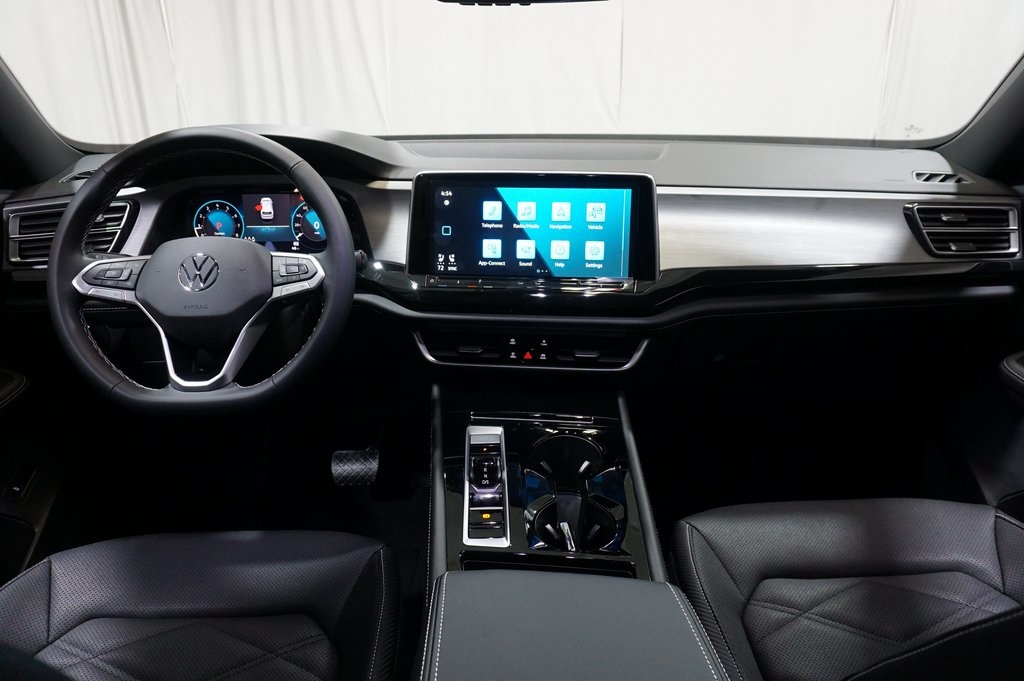 2025 Volkswagen Atlas Cross Sport SE Technology photo 12