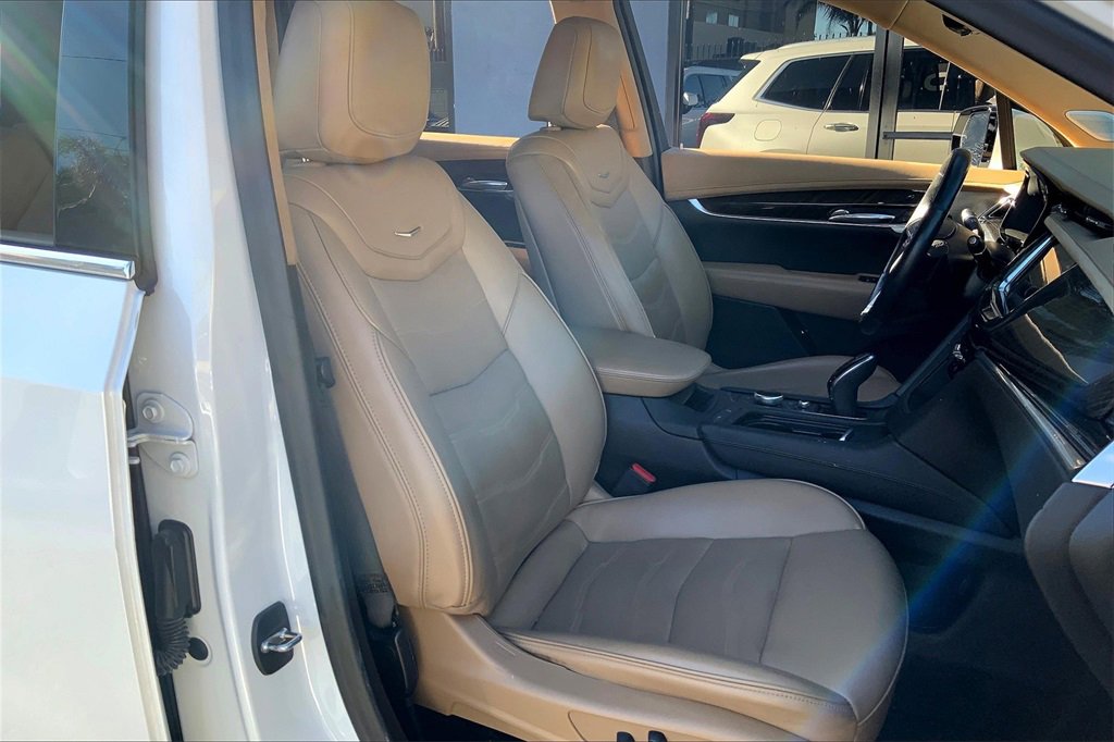 2022 Cadillac XT6 Premium Luxury photo 8
