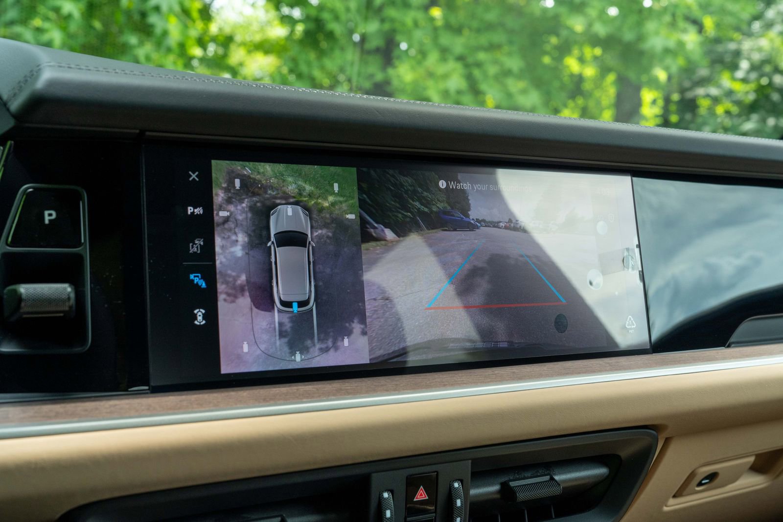 2025 Porsche Cayenne Base photo 29