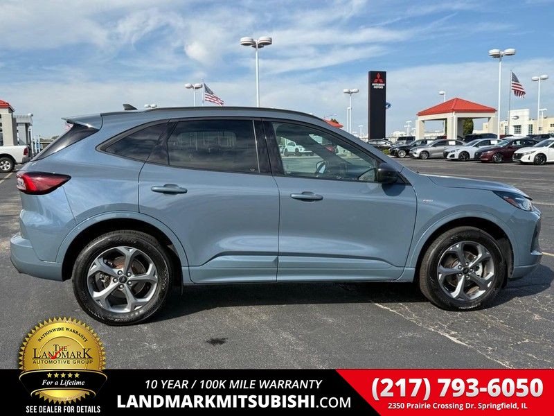 2024 Ford Escape ST-Line's photo