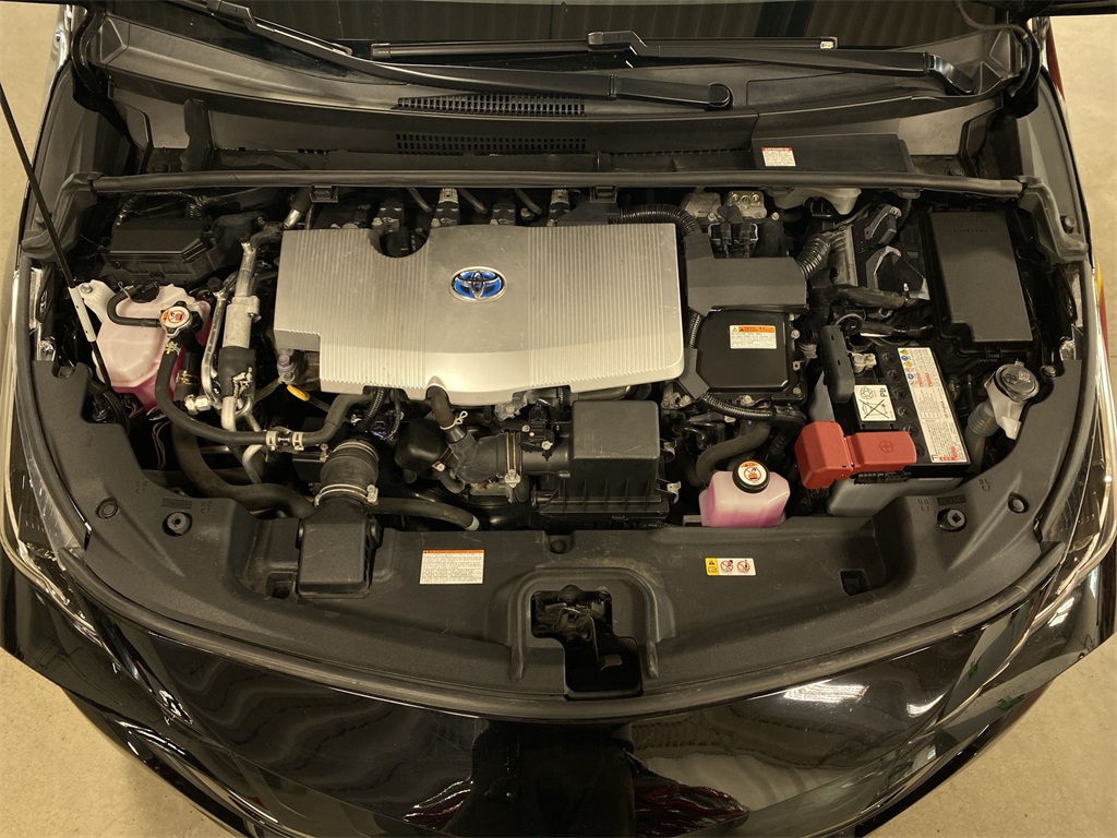 2021 Toyota Prius Prime LE photo 17