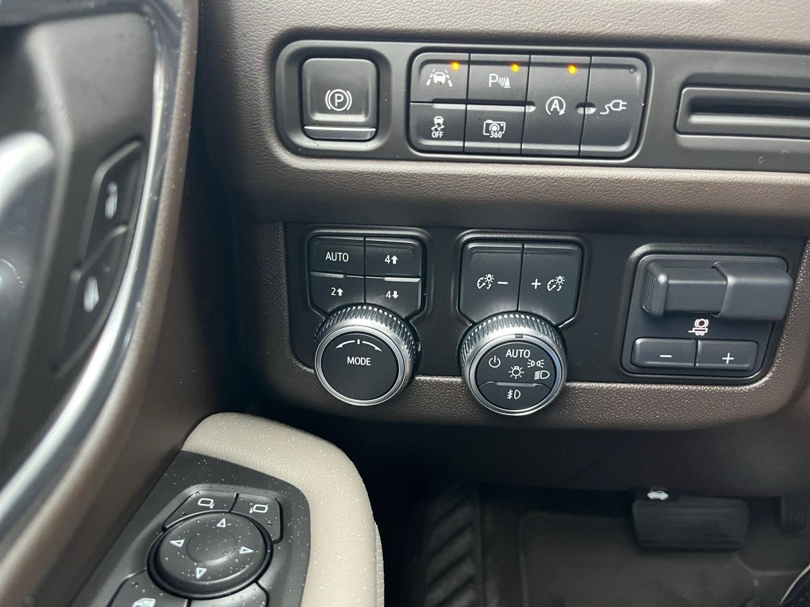 2022 Gmc Yukon SLT photo 18