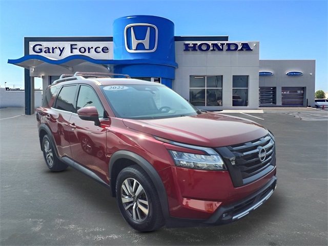 2022 Nissan Pathfinder SL's photo