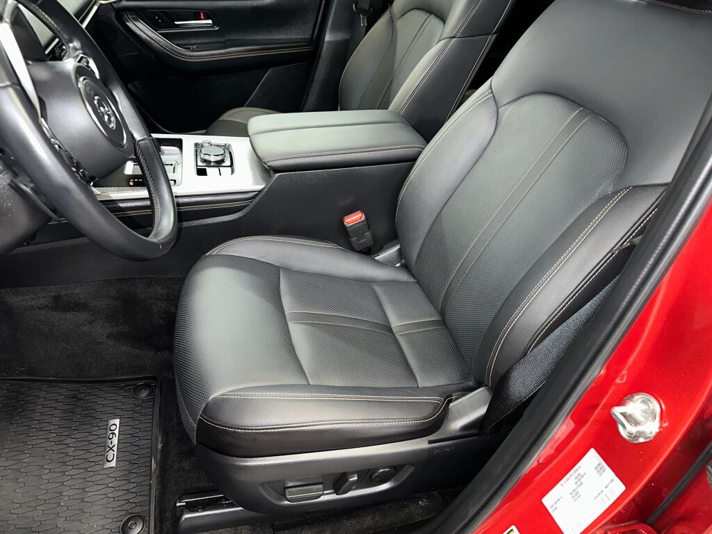 2025 Mazda CX-90 Preferred photo 2
