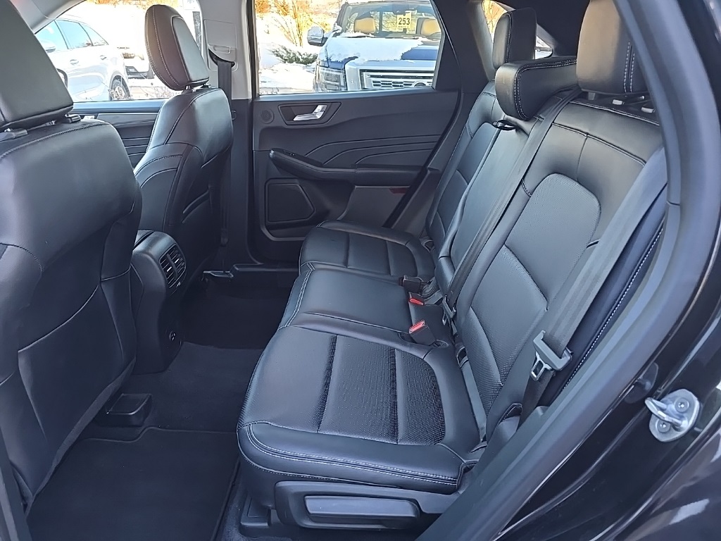 2021 Ford Escape Titanium photo 7